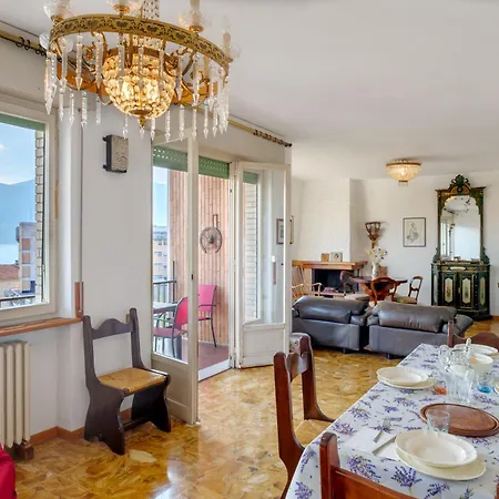 Riviera, Large Four-room With Balcony And Partial View * Pallanza