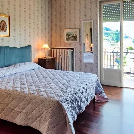 Riviera, Large Four-room With Balcony And Partial View